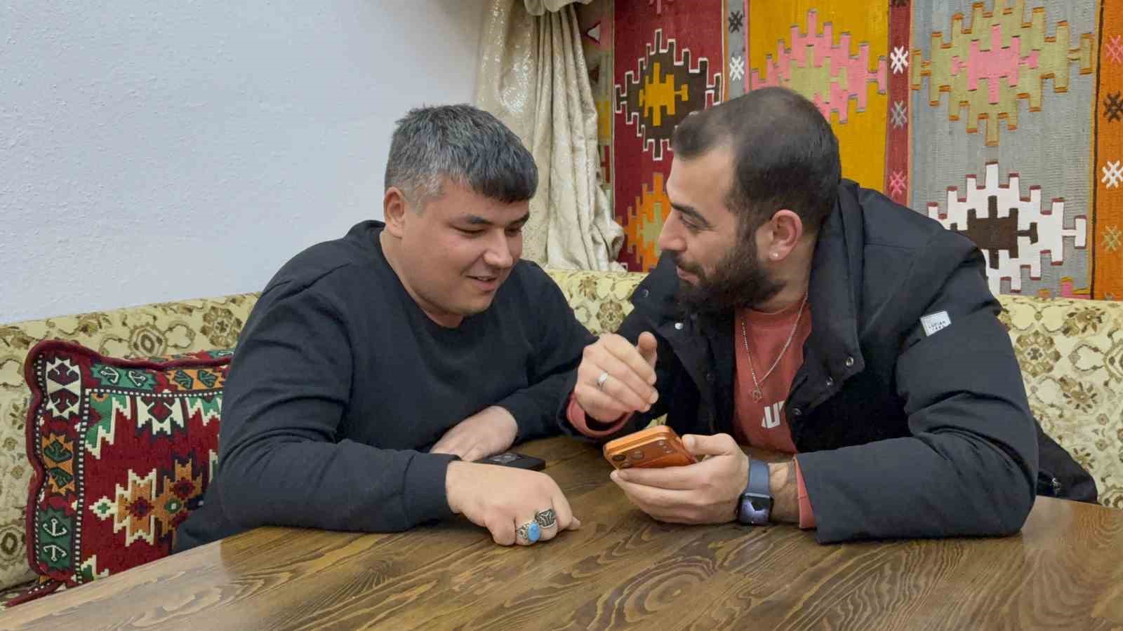 ictigi cay nefes borusuna kacan genci heimlich manevrasi kurtardi 1