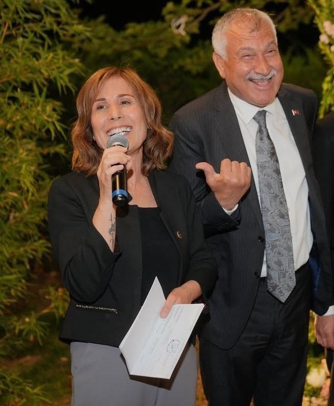 iddianameye gore baskan tekin kocasini cantacisi yapmis 2
