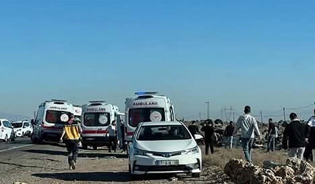idil cizre kara yolunda kaza 8 yarali 3 QlJJqWcL
