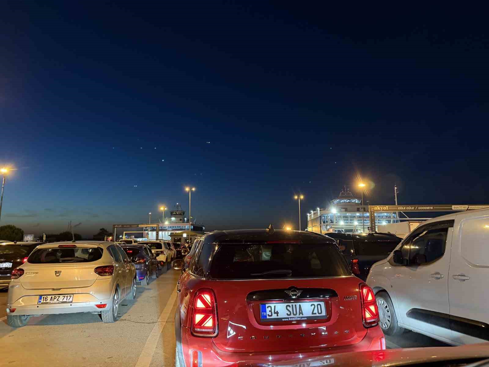 İDO’nun Yalova-Pendik seferleri tehirli yapıldı 5 idonun yalova pendik seferleri tehirli yapildi 1 CPvlOL25