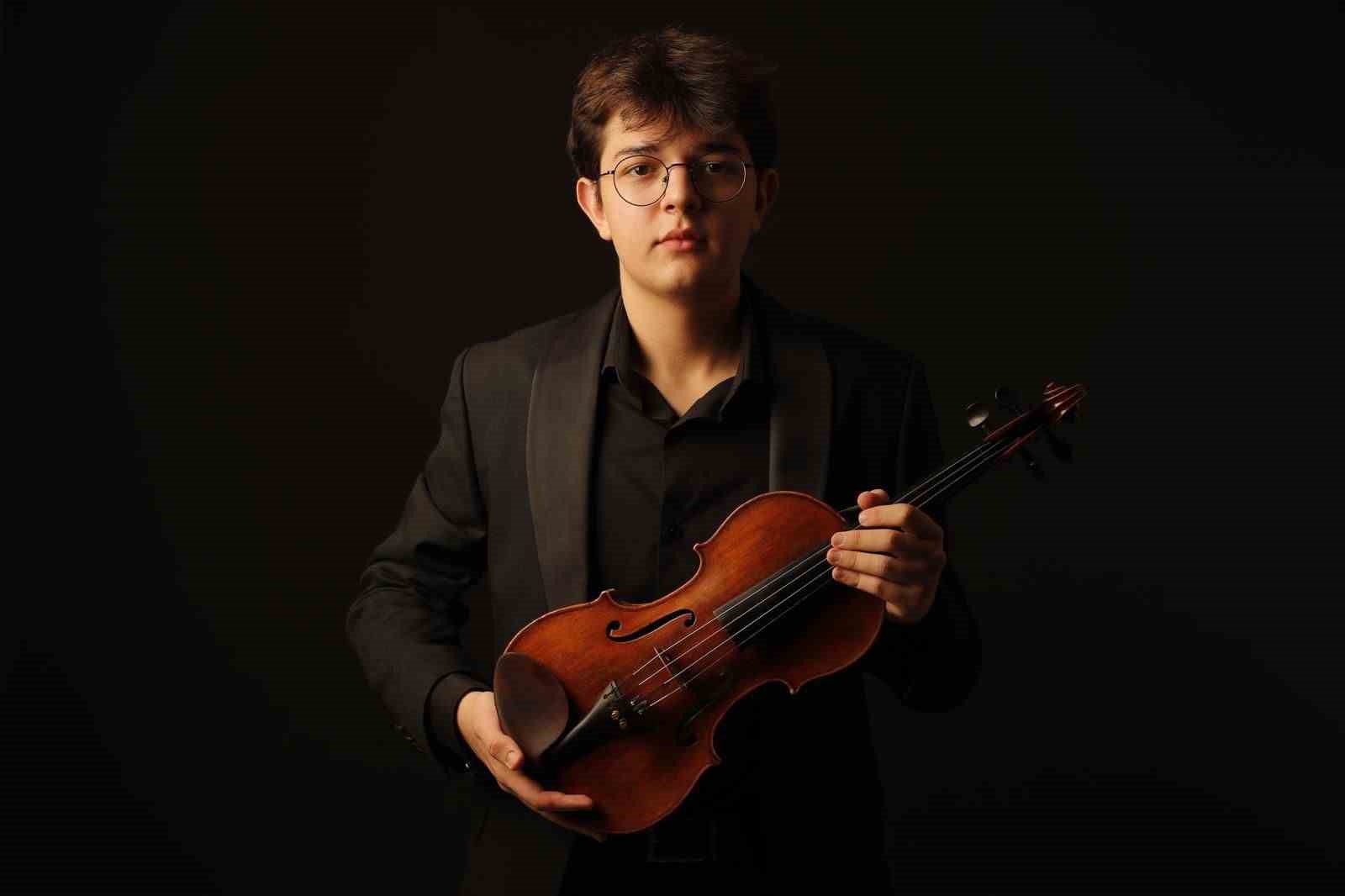 idso denizbank konserlerinde wolfgang amadeus mozartin ve jean sibeliusun eserleri yorumlanacak 0 VA1PHFmd