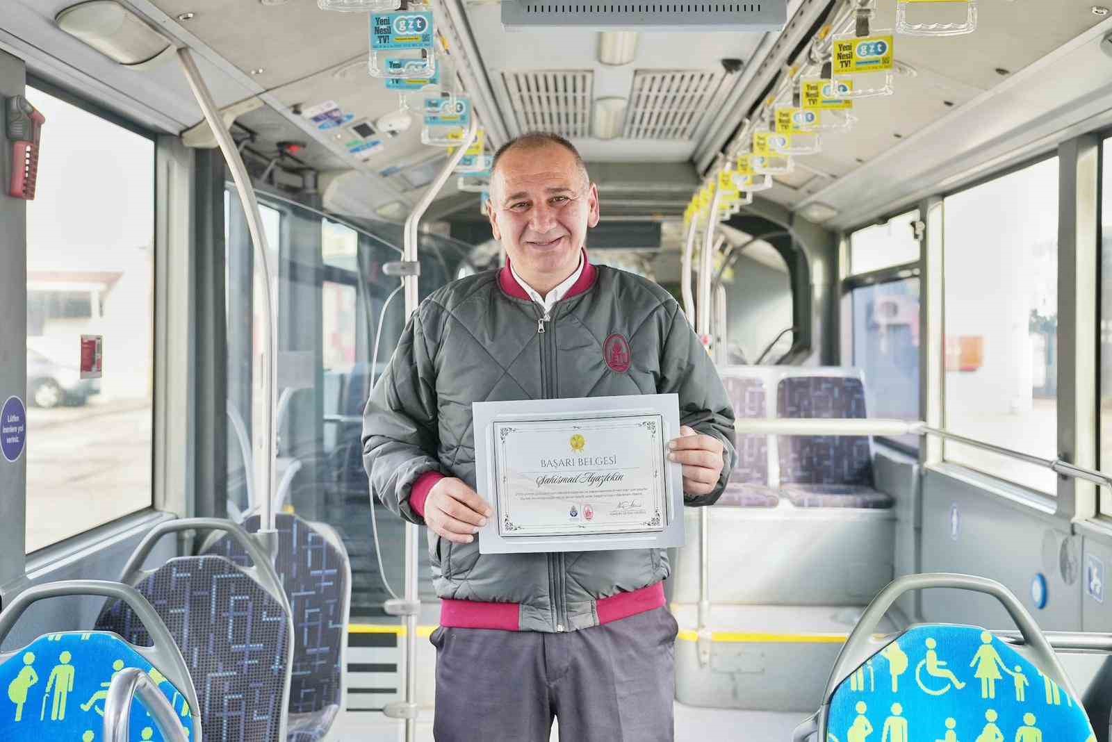 iett kaptanindan ogretmenler gununde duygusal jest 2 dXmArvZK