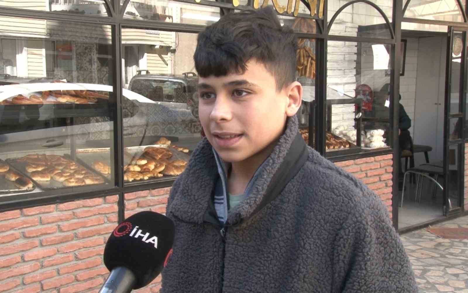 iftariyelik tabanca kama kilic ve testiler cocuklarin gozdesi oldu 3 1wXk1aKL