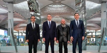 iga-istanbul-havalimani-dev-sanat-eseri-ile-bulustu-mfNbwmsj.jpg