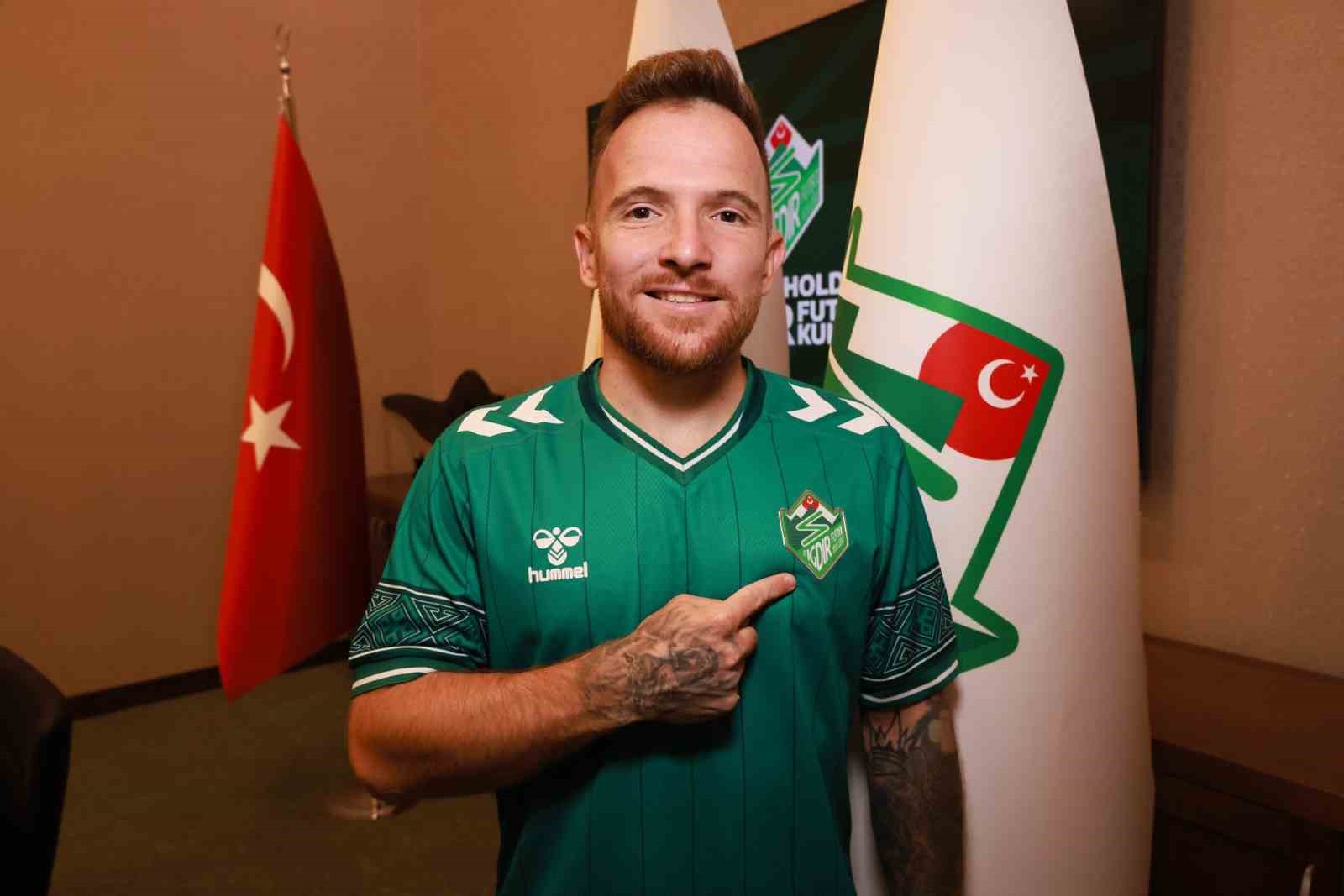 igdir fk dino hotic ve soner gonulu kadrosuna katti 0 VTAecy7J