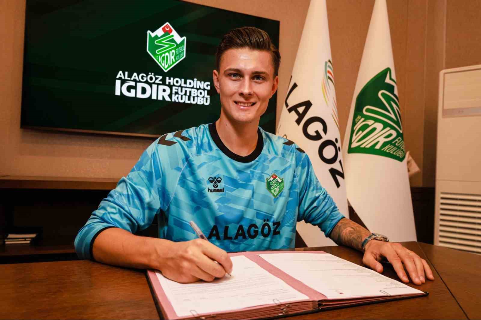 Iğdır FK, kaleci Eren Karataş’ı kadrosuna kattı 5 igdir fk kaleci eren karatasi kadrosuna katti 1