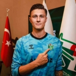 igdir-fk-kaleci-eren-karatasi-kadrosuna-katti-ZKOi9CKS.jpg