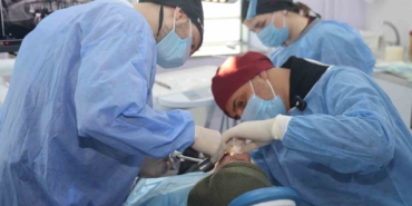 igdir-universitesinde-bir-ilk-agiz-ve-dis-sagligi-hastanesinde-implant-tedavisi-basladi-5ZdhhFq4.jpg