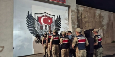 igdirda-11-duzensiz-gocmen-ve-5-organizator-yakalandi-Xql1DCFM.jpg