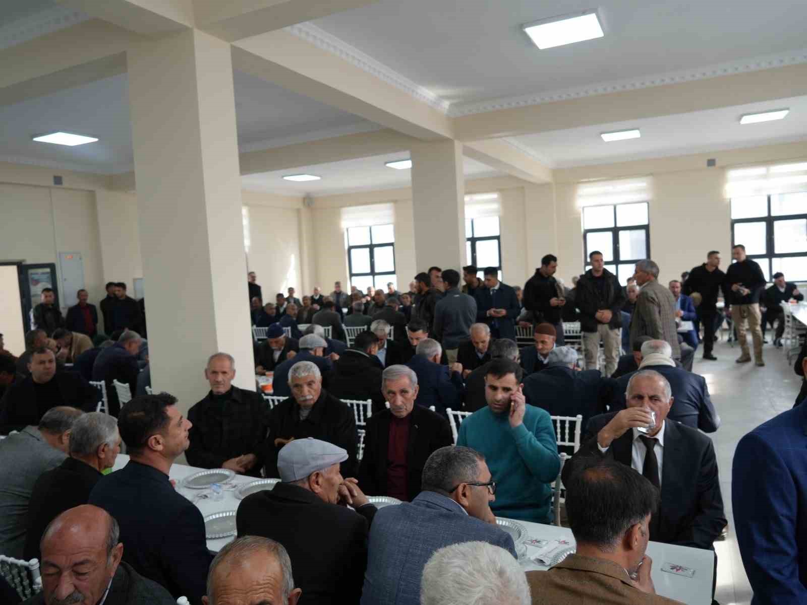 igdirda 3 aile arasindaki kan davasi barisla sonuclandi 1 tp9YpA4h