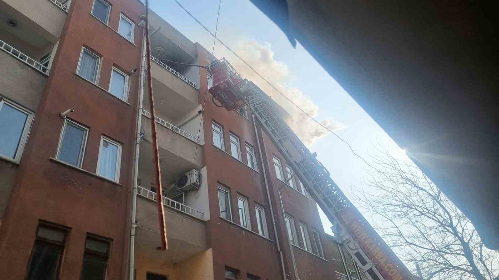 igdirda iki ayri yangin korkuttu 5 afckHGyy