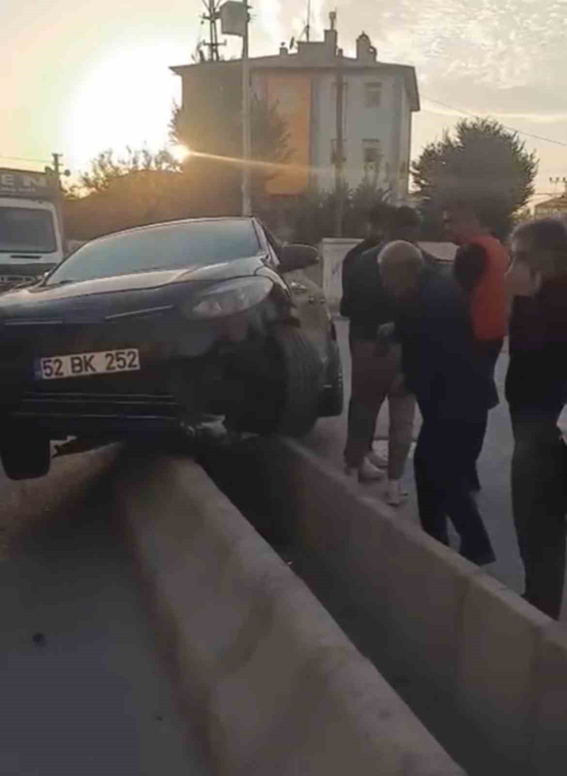 igdirda refuj yansisi yol daraldi kaza kacinilmaz oldu 0 zReB6XJO