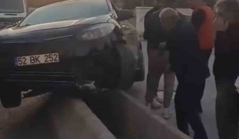 igdirda-refuj-yansisi-yol-daraldi-kaza-kacinilmaz-oldu-zvZKh8qD.jpg