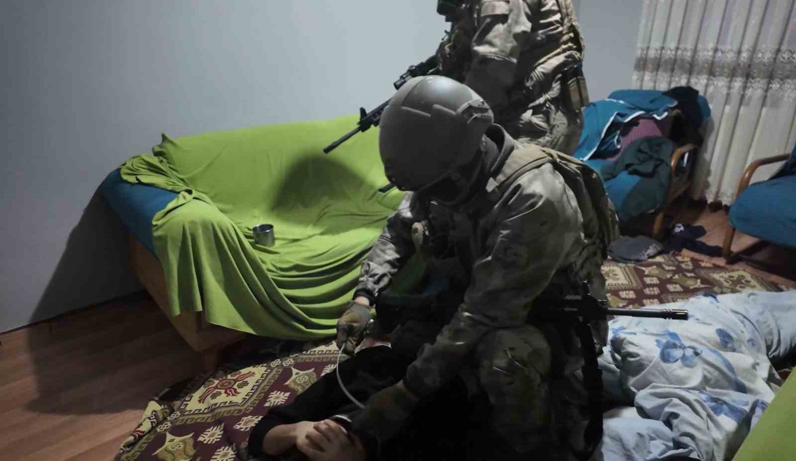 igdirda torbacilara darbe 15 adrese es zamanli operasyon 2