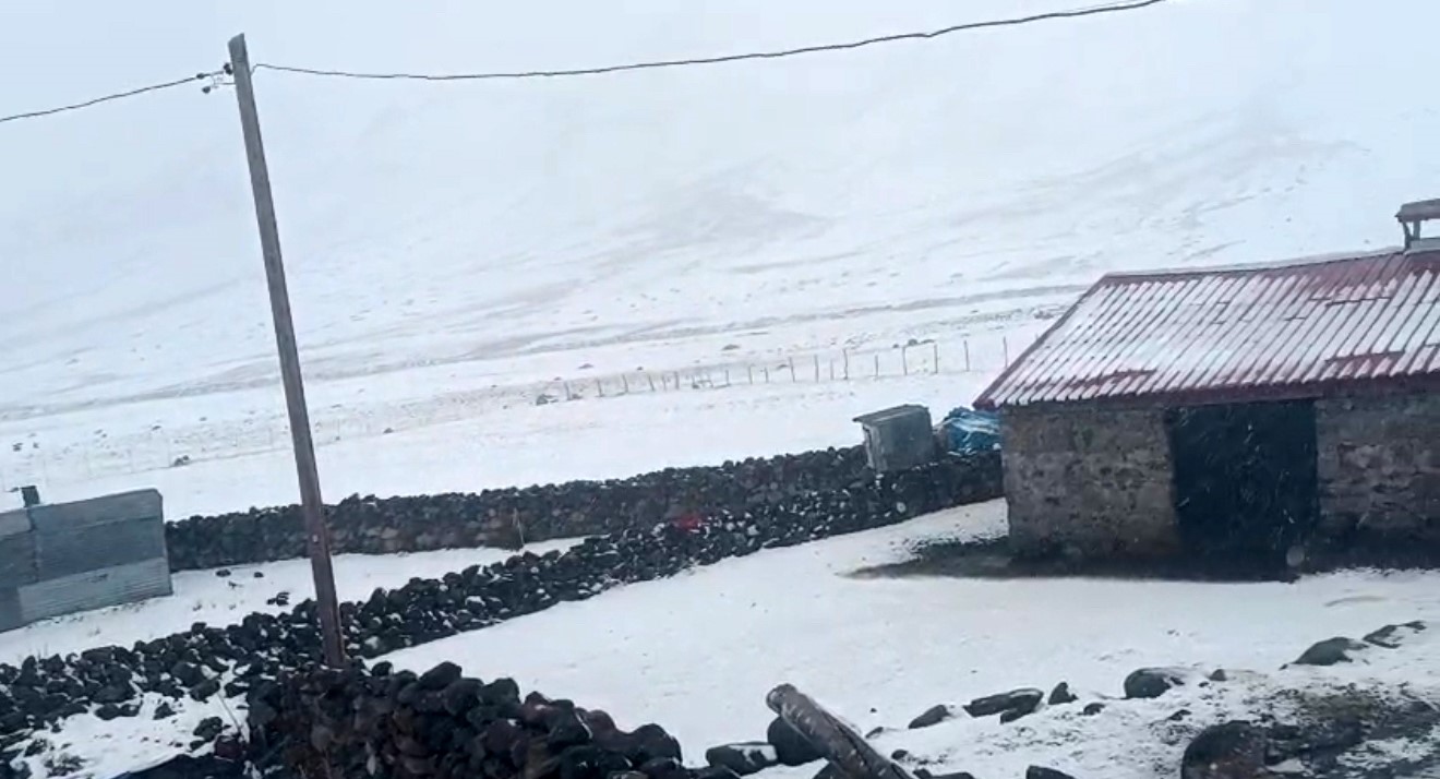 igdirin yuksek kesimleri beyaza burundu 0 qVyzNOlw