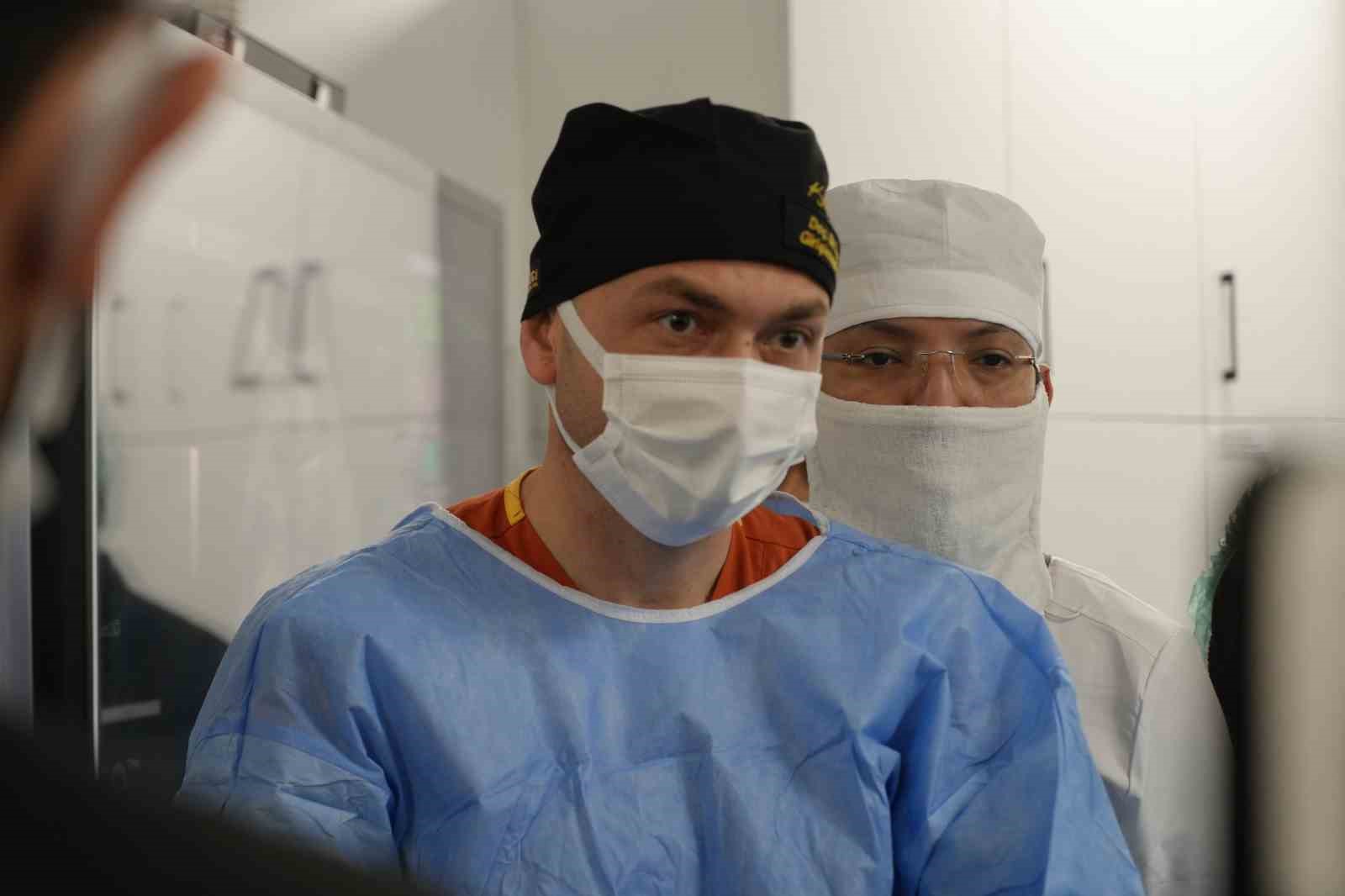 igneyle tumor tedavisine uluslararasi ilgi canli canli izlediler 3 lfzuS19L