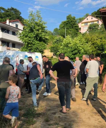 ihlamur-toplamak-icin-ciktigi-agactan-duserek-hayatini-kaybetti-9BAQegQ5.jpg