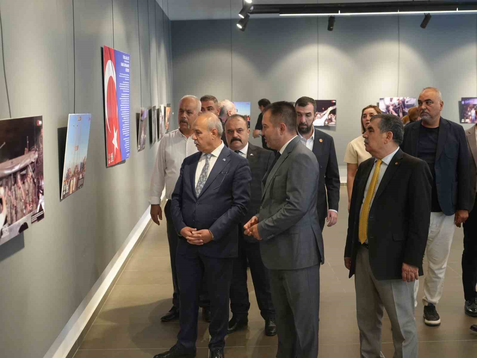 İhlas Haber Ajansı Gaziantep’te 15 Temmuz sergisi açtı 9 ihlas haber ajansi gaziantepte 15 temmuz sergisi acti 5 17EWXODE