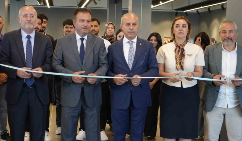 ihlas-haber-ajansi-gaziantepte-15-temmuz-sergisi-acti-ZsNHmhuZ.jpg