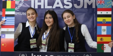 ihlas-jmun26-konferansinda-diplomaside-kuresel-sorumluluk-tartisildi-bkJjiBSY.jpg