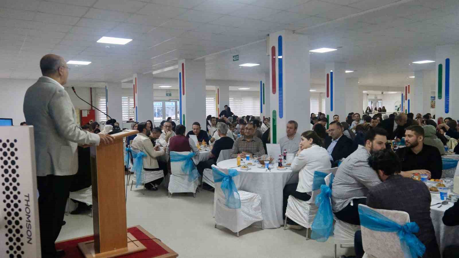 ihlas koleji 30 yil mezunlar bulusmasinda buyuk aile ve guclu ekosistem vurgusu 3 6nLjbIzK