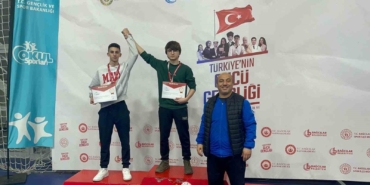ihlas-koleji-gures-takimi-istanbul-sampiyonasinda-cifte-basariya-imza-atti-TvyfsQHK.jpg