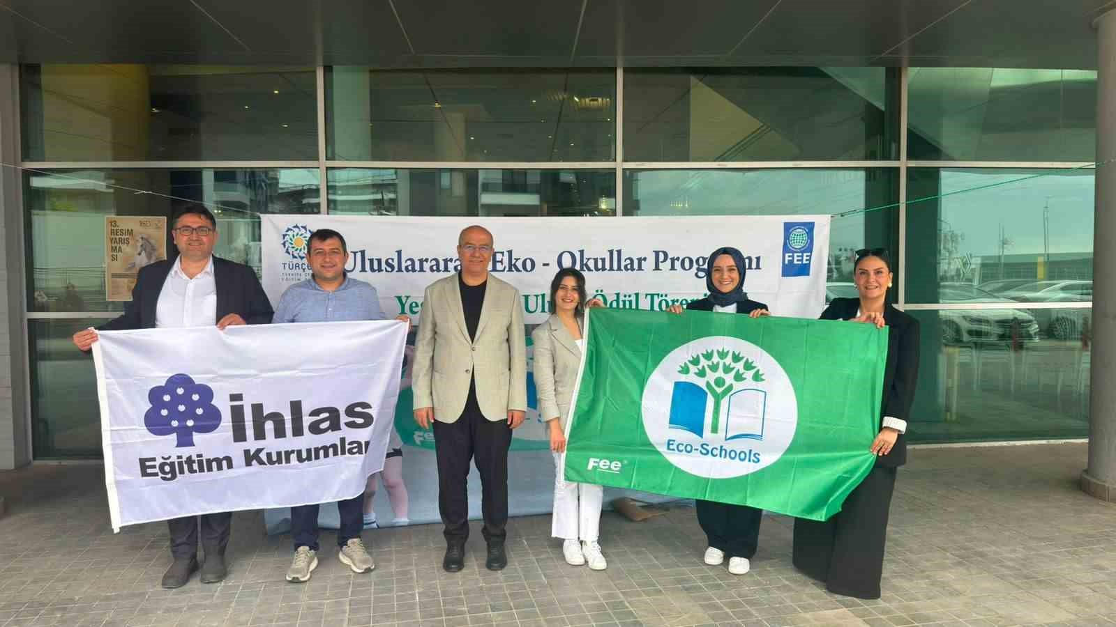 İhlas Kolejinde uluslararası çevre başarısı: Eco-Schools yeşil bayrak ödülü 5 ihlas kolejinde uluslararasi cevre basarisi eco schools yesil bayrak odulu 1 rpIaBQk4