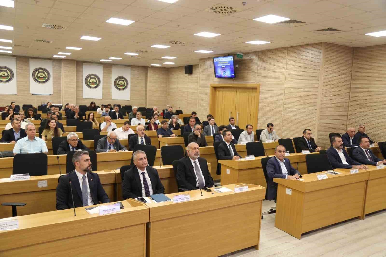 İhracat Genel Müdürü Yalçınkaya: "Doğrudan ihracatın kapıları açılırsa Diyarbakır’ın ihracat rakamı 1 milyar dolara çıkabilir" 5 ihracat genel muduru yalcinkaya dogrudan ihracatin kapilari acilirsa diyarbakirin ihracat rakami 1 milyar dolara THHVpgyZ