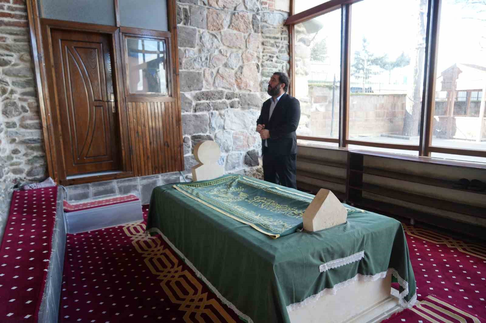 ii abdulhamid hanin torunu abdulhamit kayihan osmanoglu degerleri koruma kanunu cikarilsin 3 sAO7kBWe