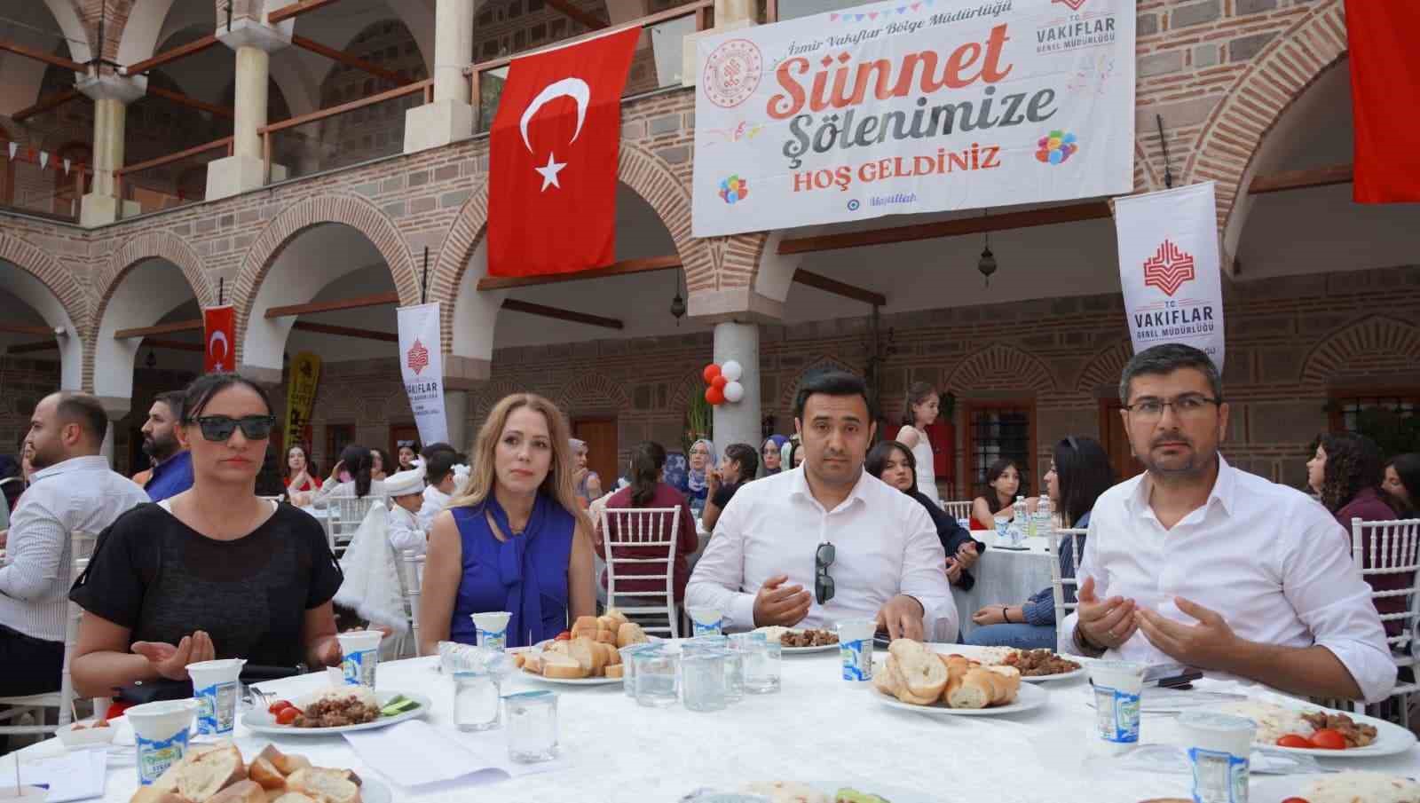 ii beyazitin 530 yillik hayir sarti manisada yerine getirildi 0 l6NLcz79