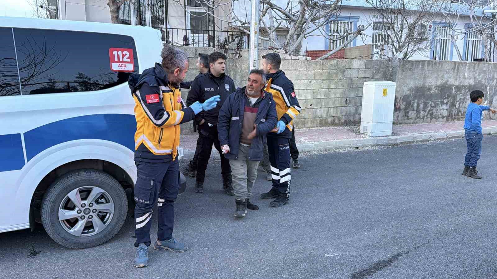 iki aile arasinda tasli sopali kavga 2 yarali 10 gozalti 1
