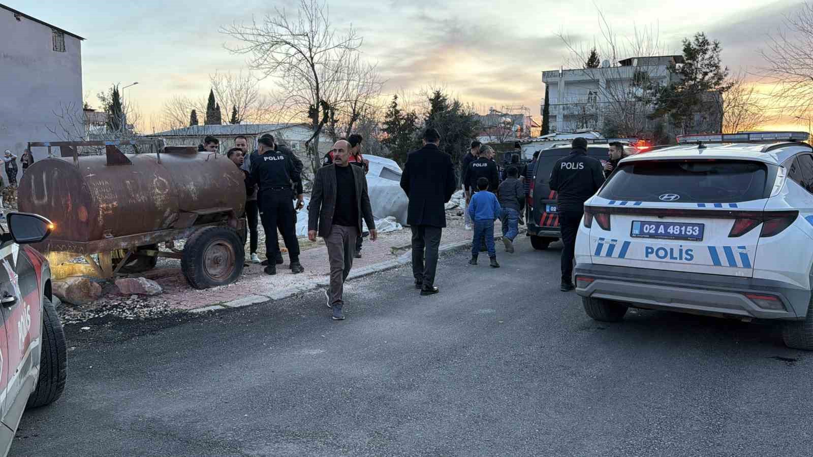 iki aile arasinda tasli sopali kavga 2 yarali 10 gozalti 2