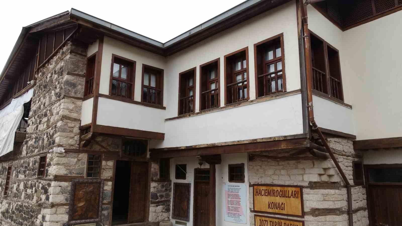 iki asirlik emiroglu konagi tarihe isik tutuyor 0 u2w7JgLH