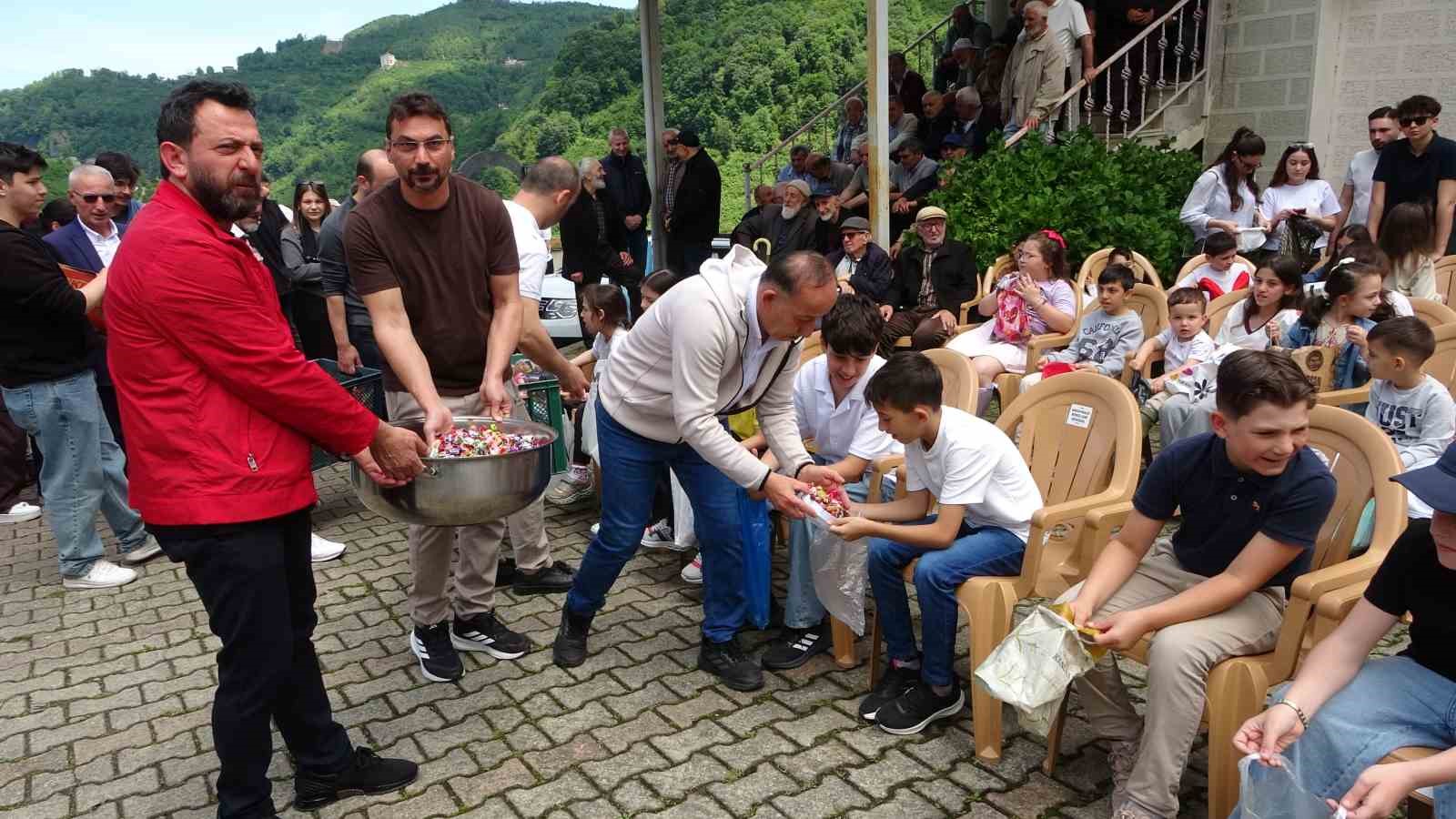 iki asirlik gelenek cocuklarin bayram sevincine donusuyor 1 HIKuCBil