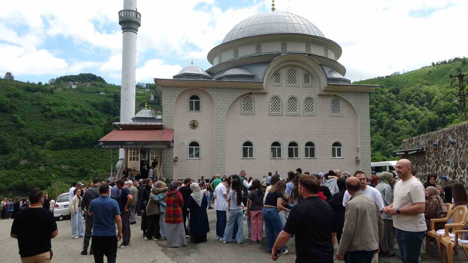 İki asırlık gelenek çocukların bayram sevincine dönüşüyor 7 iki asirlik gelenek cocuklarin bayram sevincine donusuyor 3 jAi9aRAl