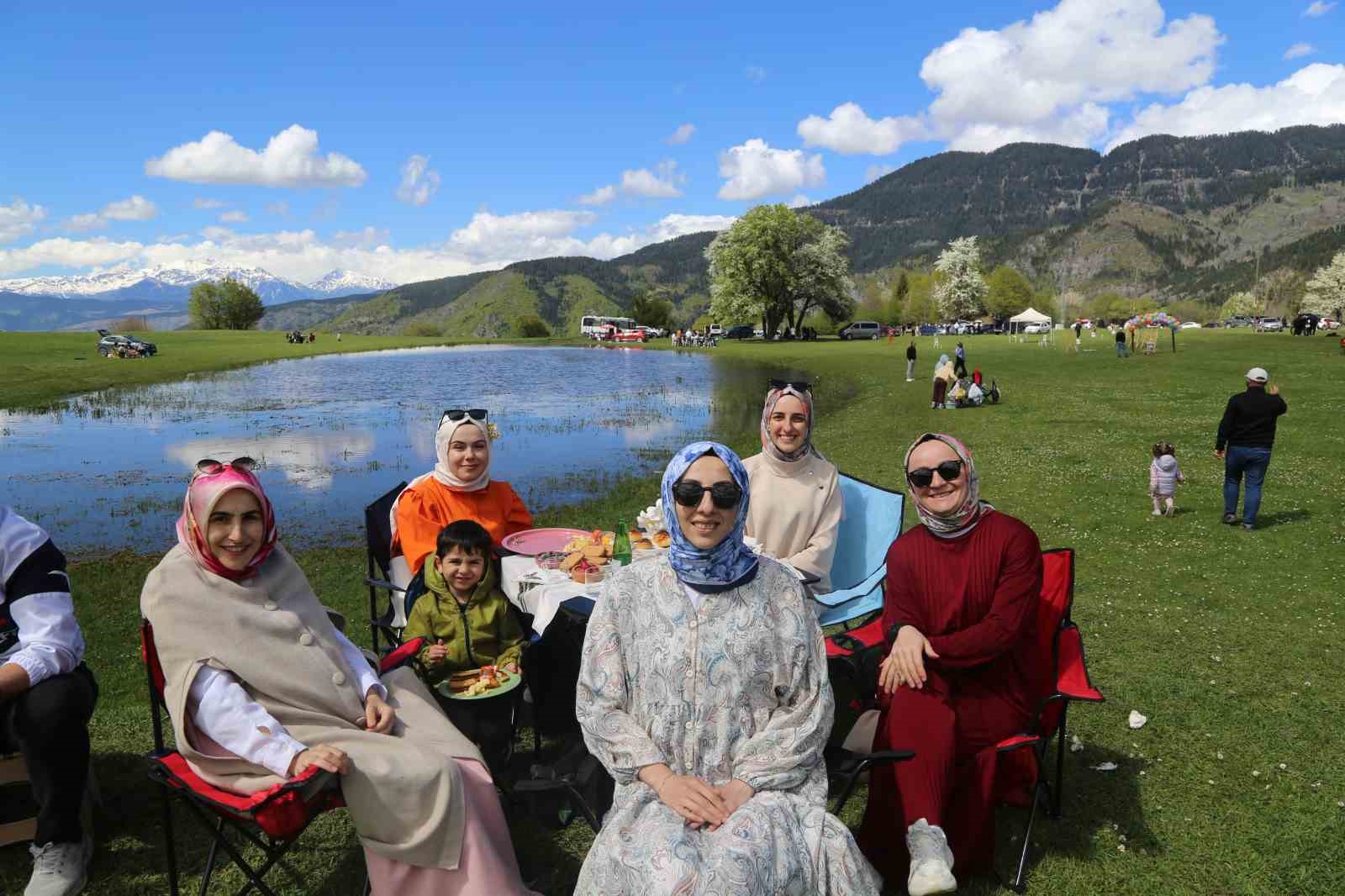 iki ay sonra kuruyacak gol icin kilometrelerce yol geldiler 4 Luq39jqm