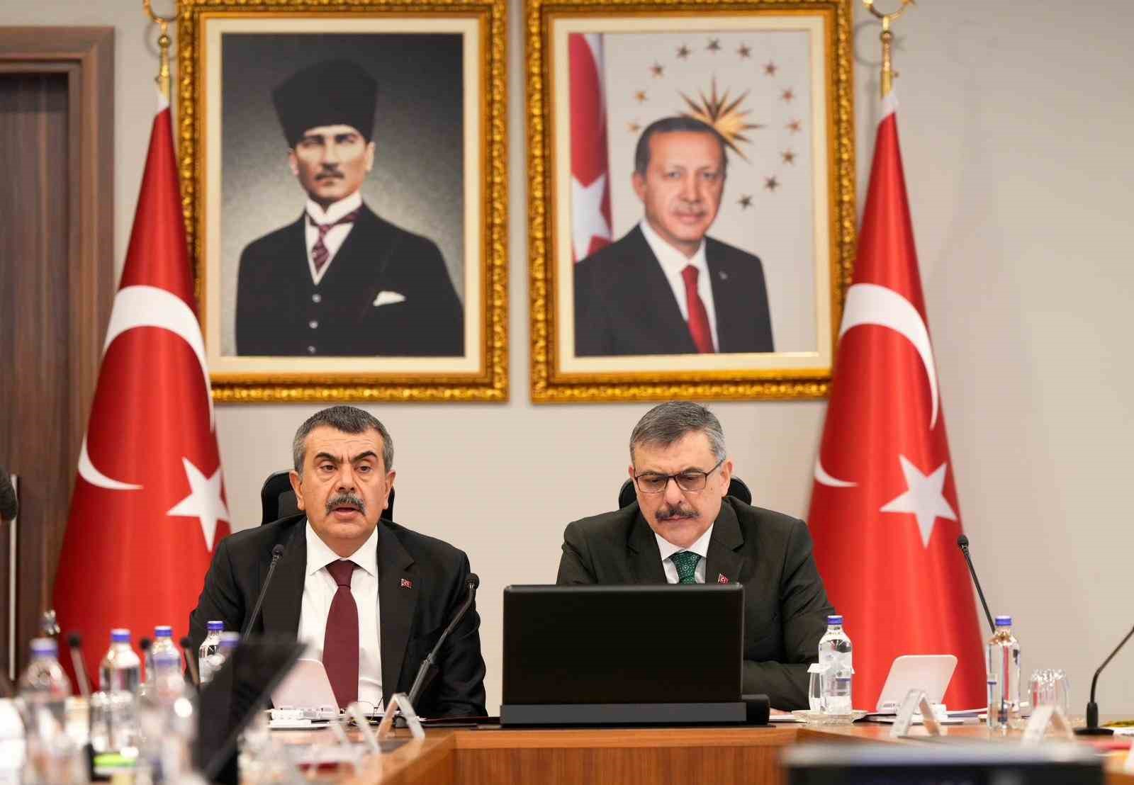 iki bakandan 81 il valisi ve il milli egitim muduru ile toplanti 0 fWuNEPS6