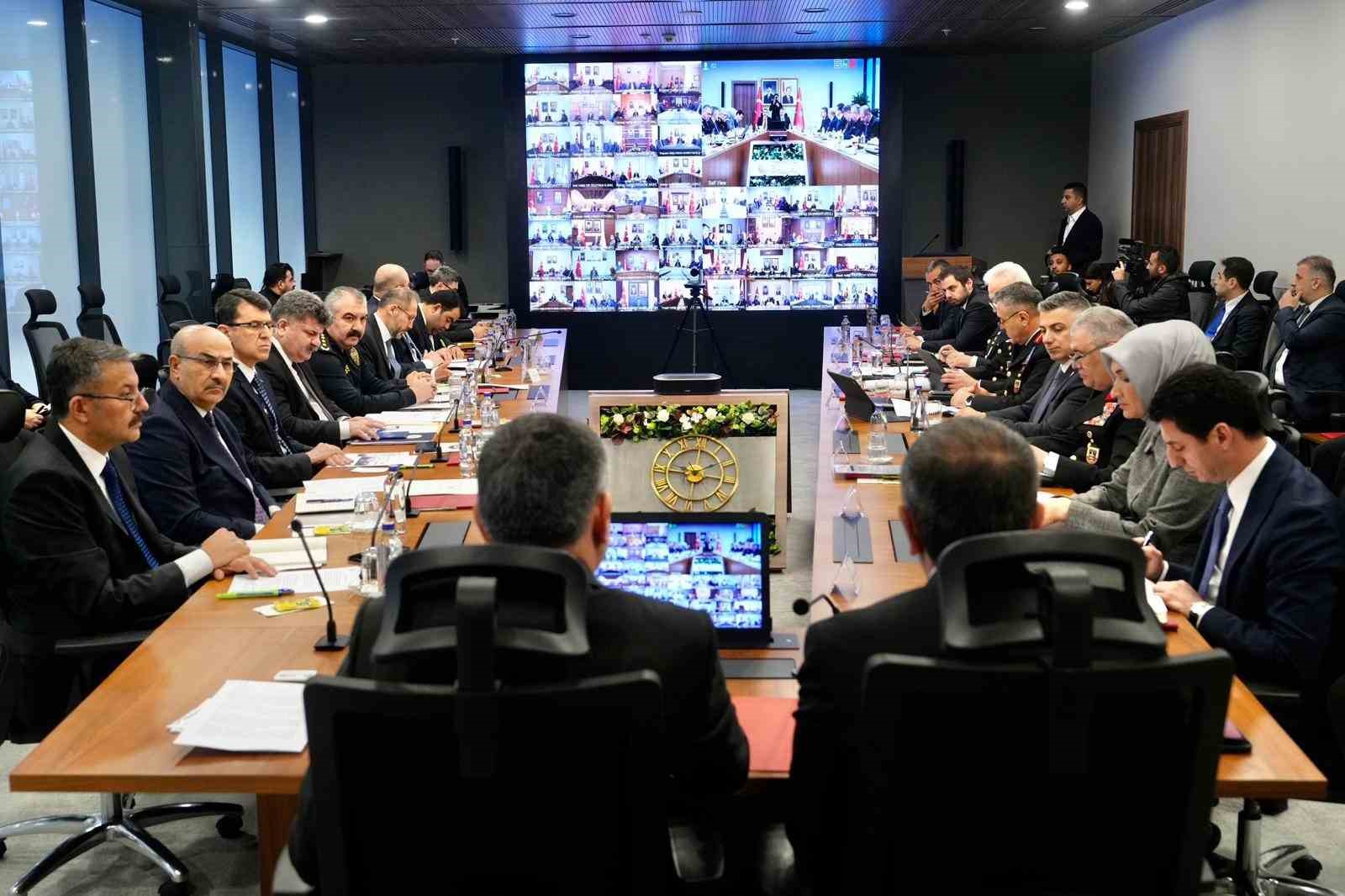 iki bakandan 81 il valisi ve il milli egitim muduru ile toplanti 5 pPJqbDrN