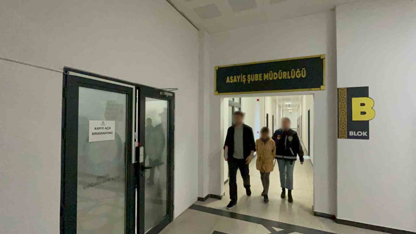 iki evden toplam 320 bin tllik ziynet esya calan sahis tutuklandi 1 X1FkFldU