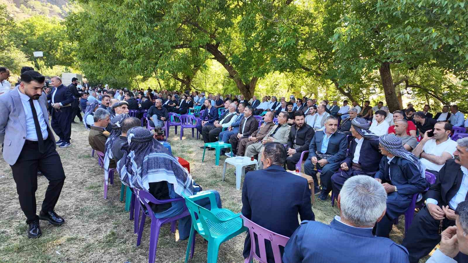 İki gece iki gün süren düğünde 35 koyun kesildi, 6 milyon lira takı takıldı 4 iki gece iki gun suren dugunde 35 koyun kesildi 6 milyon lira taki takildi AlqMS9AY