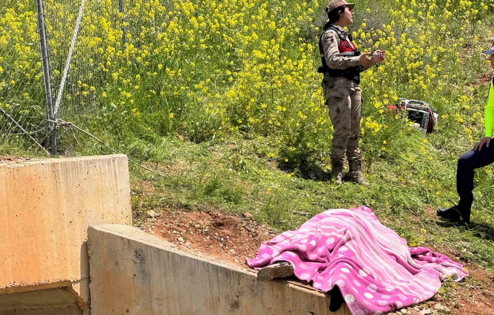 İki gündür kayıp olan çocuk menfezde ölü bulundu 5 iki gundur kayip olan cocuk menfezde olu bulundu 1 Sjjlz1HN