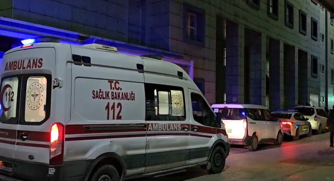 iki motosiklet boyle carpisti 1i hamile 2 yarali 2