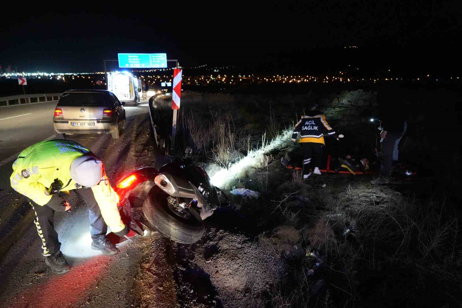 iki motosiklet carpisti dayi yegen yaralandi 0 5qK4p6Il