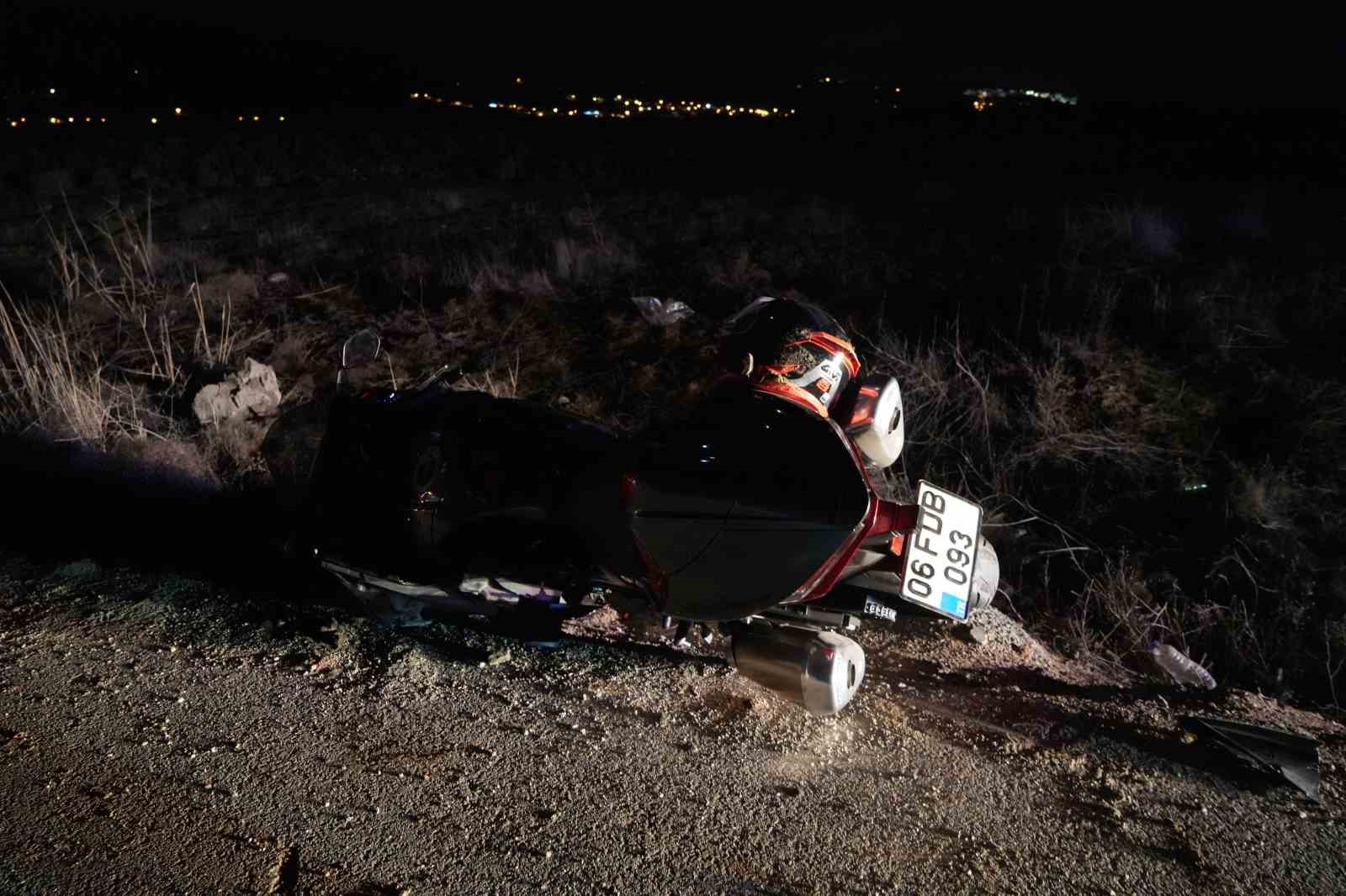 iki motosiklet carpisti dayi yegen yaralandi 4
