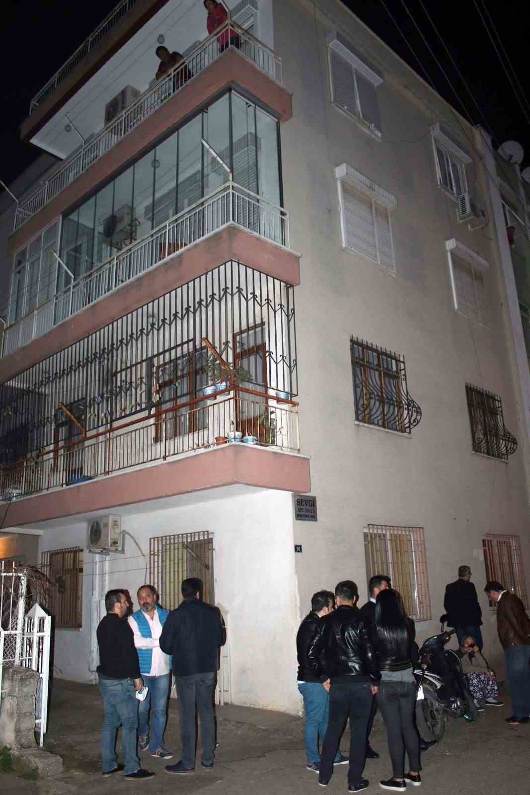İki olaydaki benzerlik Cinayet Büro ekiplerinin dikkatinden kaçmadı, alınan kan örneği ile cinayet 10 yıl sonra çözüldü 6 iki olaydaki benzerlik cinayet buro ekiplerinin dikkatinden kacmadi alinan kan ornegi ile cinayet 10 2XSRhcId