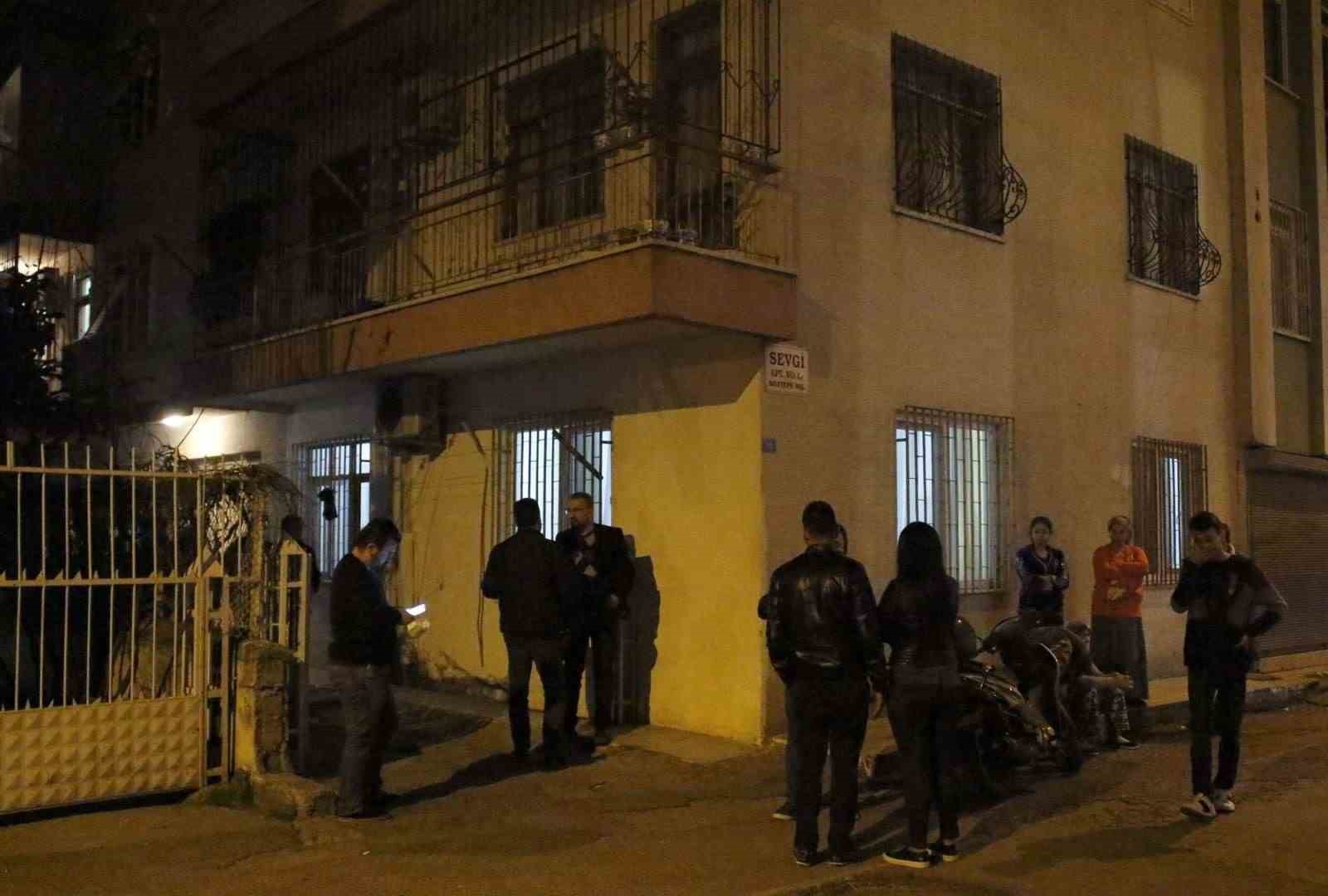 İki olaydaki benzerlik Cinayet Büro ekiplerinin dikkatinden kaçmadı, alınan kan örneği ile cinayet 10 yıl sonra çözüldü 4 iki olaydaki benzerlik cinayet buro ekiplerinin dikkatinden kacmadi alinan kan ornegi ile cinayet 10 BKpEV9tF
