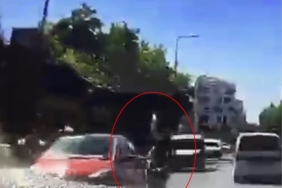 Safranbolu’da kar nedeniyle çatı ve tenteneler çöktü 1 thumbnail