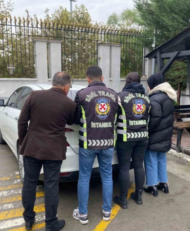 iki-surucunun-yol-verme-kavgasi-karakolda-bitti-ZIF1L12z.jpg