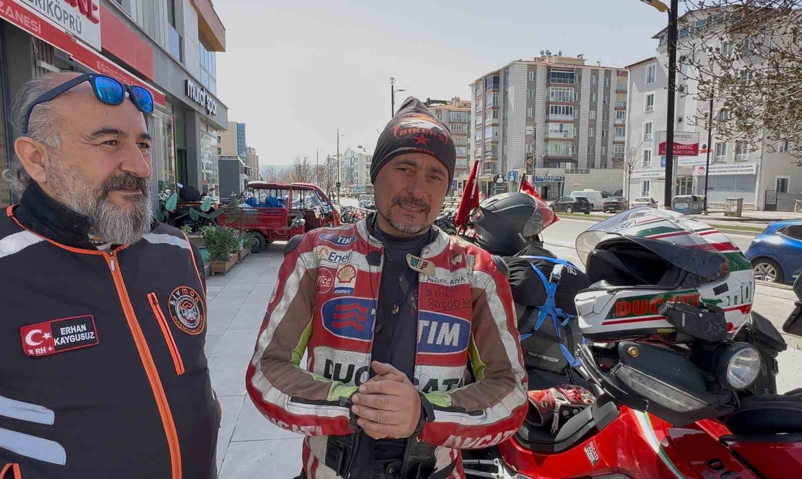 iki teker uzerinde binlerce kilometre katettiler mubarek topraklarda umre yaptilar 3 cZ3DfBTO