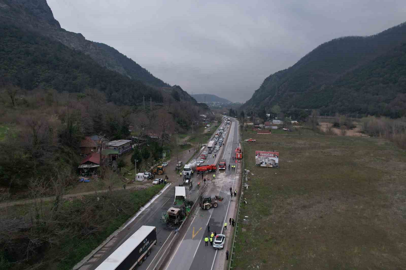 iki tir carpisti d 650 savas alanina dondu 3